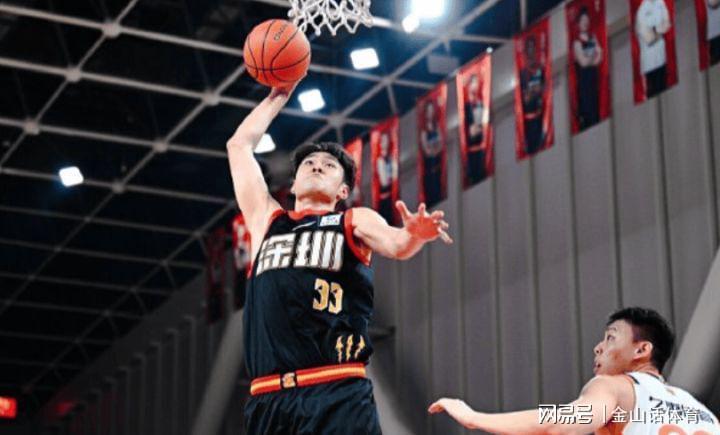 网页版地址-不贪功！率队击败2支争冠热门球队，28岁锋卫，赛后盛赞自己主帅