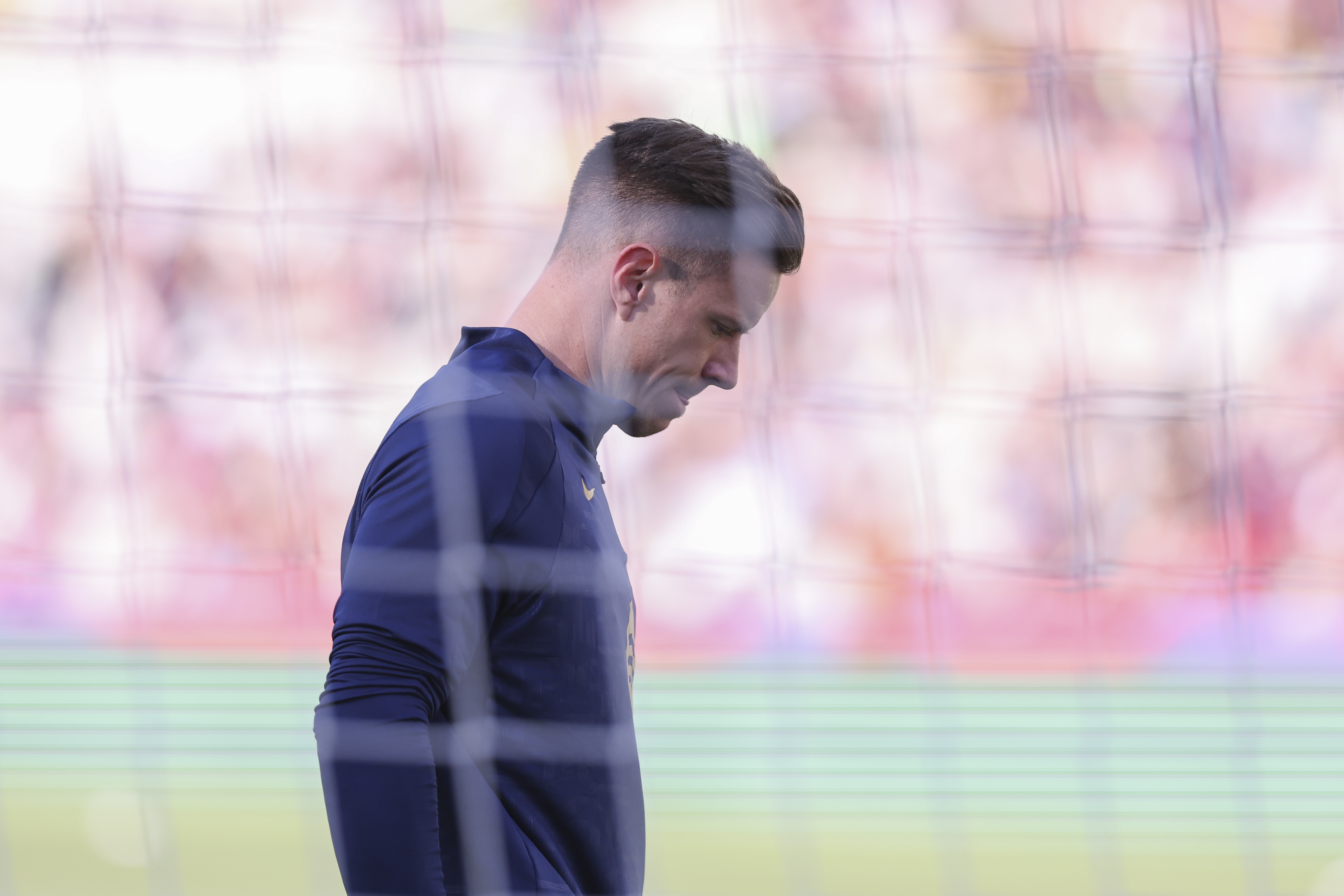 网页版地址-特尔施特根是否加盟？赫罗纳主帅：我无法讨论不在球队内的球员