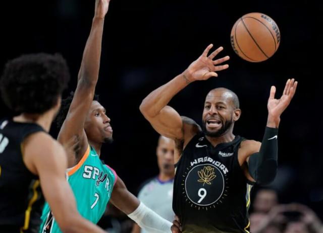 APP下载-人员轮换严重不足 老一哥回归解勇士锋线燃眉之急