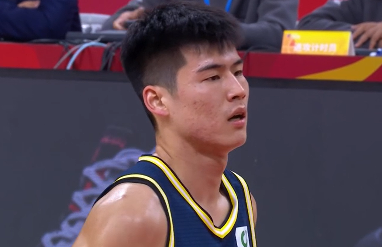 网页版地址-CBA名记:广东队2名球员,已经被杜锋边缘化
