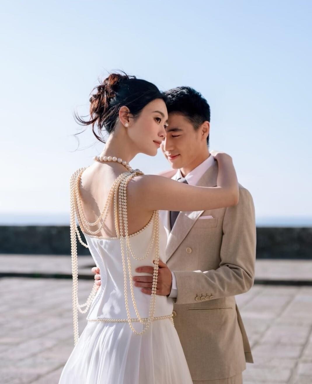 贝博体育-豪门婆婆有多豪？赌王送四太的传家澳白，儿媳大婚直接拿来撑场面
